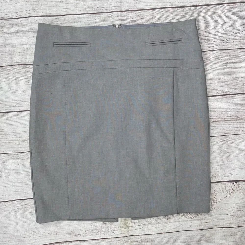 Express women 4 grey fully lined mini pencil skirt w/back slit